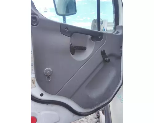 FREIGHTLINER M2 106 2002-2014 DOOR ASSEMBLY, FRONT