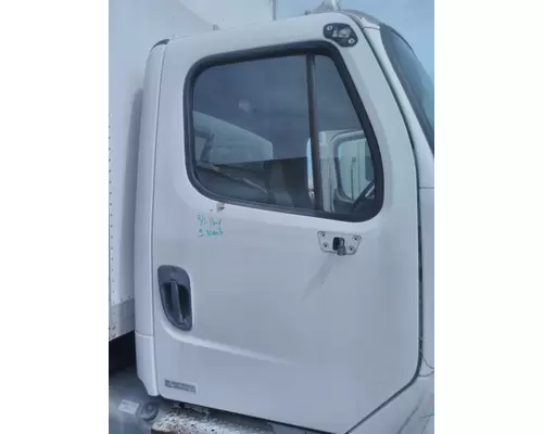 FREIGHTLINER M2 106 2002-2014 DOOR ASSEMBLY, FRONT