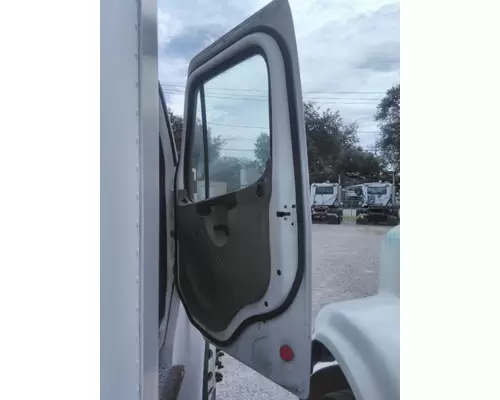 FREIGHTLINER M2 106 2002-2014 DOOR ASSEMBLY, FRONT