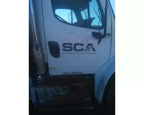 FREIGHTLINER M2 106 2002-2014 DOOR ASSEMBLY, FRONT