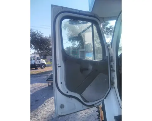 FREIGHTLINER M2 106 2002-2014 DOOR ASSEMBLY, FRONT