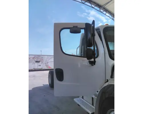 FREIGHTLINER M2 106 2002-2014 DOOR ASSEMBLY, FRONT