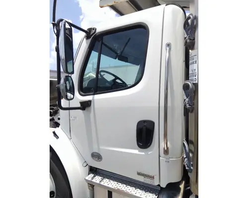 FREIGHTLINER M2 106 2002-2014 DOOR ASSEMBLY, FRONT
