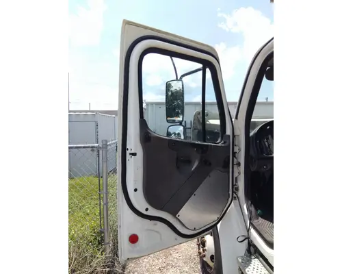 FREIGHTLINER M2 106 2002-2014 DOOR ASSEMBLY, FRONT