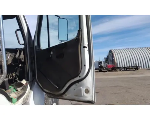 FREIGHTLINER M2 106 2002-2014 DOOR ASSEMBLY, FRONT
