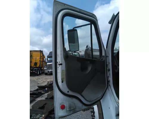 FREIGHTLINER M2 106 2002-2014 DOOR ASSEMBLY, FRONT