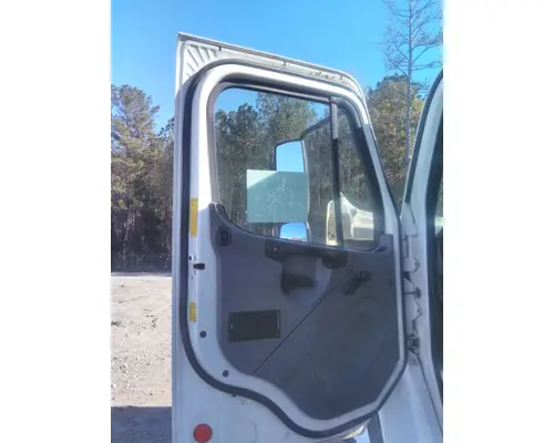 FREIGHTLINER M2 106 2002-2014 DOOR ASSEMBLY, FRONT