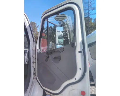 FREIGHTLINER M2 106 2002-2014 DOOR ASSEMBLY, FRONT