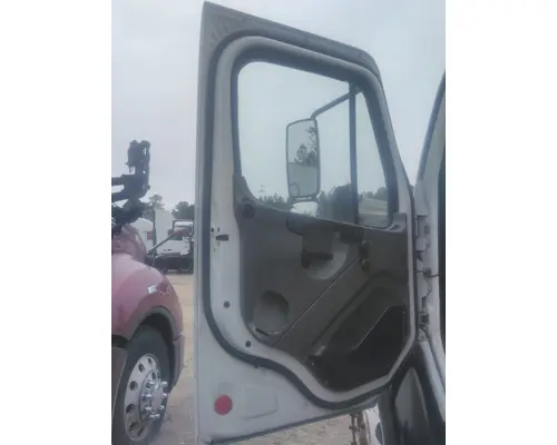 FREIGHTLINER M2 106 2002-2014 DOOR ASSEMBLY, FRONT