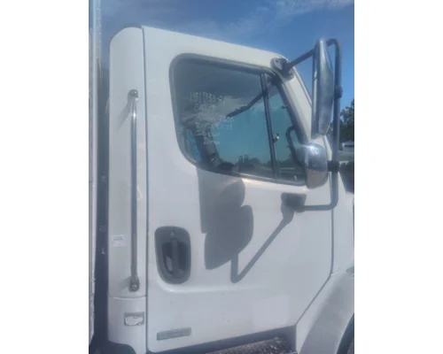 FREIGHTLINER M2 106 2002-2014 DOOR ASSEMBLY, FRONT