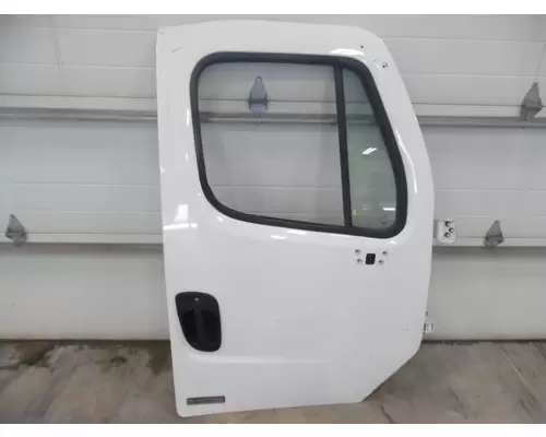 FREIGHTLINER M2 106 2002-2014 DOOR ASSEMBLY, FRONT