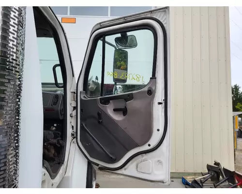 FREIGHTLINER M2 106 2002-2014 DOOR ASSEMBLY, FRONT