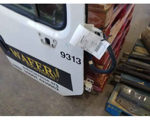 FREIGHTLINER M2 106 2002-2014 DOOR ASSEMBLY, FRONT
