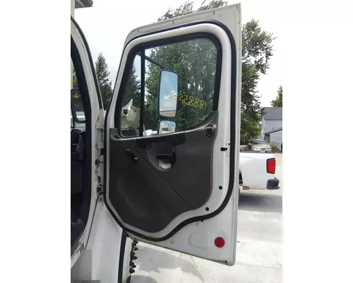FREIGHTLINER M2 106 2002-2014 DOOR ASSEMBLY, FRONT