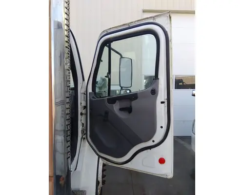 FREIGHTLINER M2 106 2002-2014 DOOR ASSEMBLY, FRONT