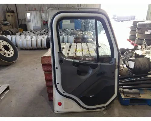 FREIGHTLINER M2 106 2002-2014 DOOR ASSEMBLY, FRONT