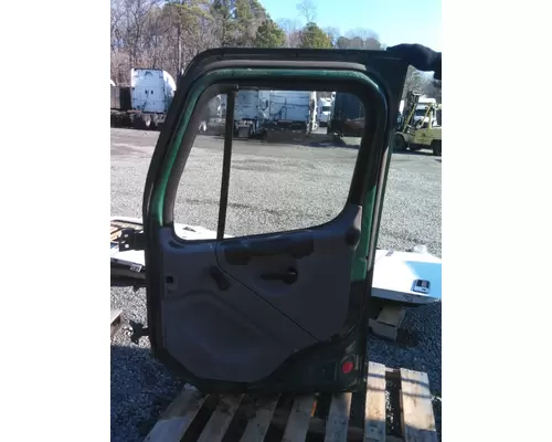 FREIGHTLINER M2 106 2002-2014 DOOR ASSEMBLY, FRONT