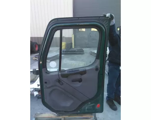 FREIGHTLINER M2 106 2002-2014 DOOR ASSEMBLY, FRONT