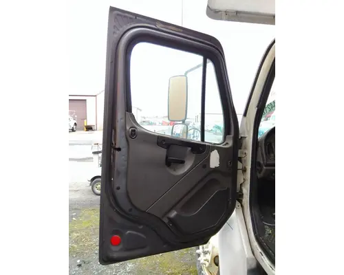 FREIGHTLINER M2 106 2002-2014 DOOR ASSEMBLY, FRONT