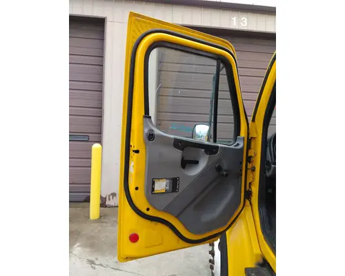 FREIGHTLINER M2 106 2002-2014 DOOR ASSEMBLY, FRONT