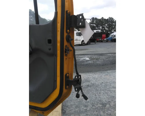 FREIGHTLINER M2 106 2002-2014 DOOR ASSEMBLY, FRONT