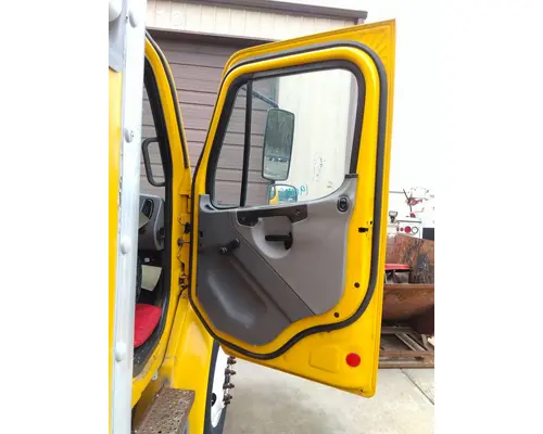 FREIGHTLINER M2 106 2002-2014 DOOR ASSEMBLY, FRONT