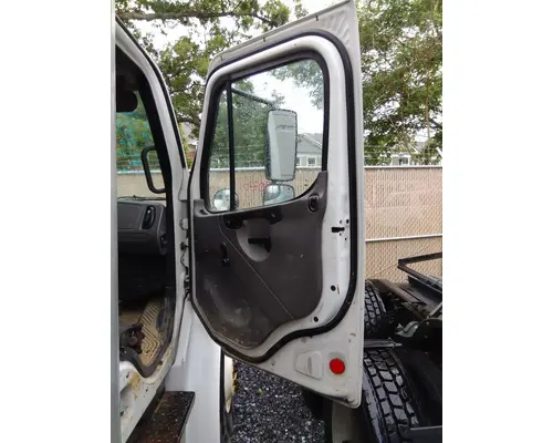 FREIGHTLINER M2 106 2002-2014 DOOR ASSEMBLY, FRONT