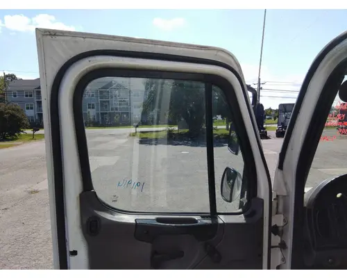 FREIGHTLINER M2 106 2002-2014 DOOR ASSEMBLY, FRONT