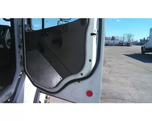 FREIGHTLINER M2 106 2002-2014 DOOR ASSEMBLY, FRONT