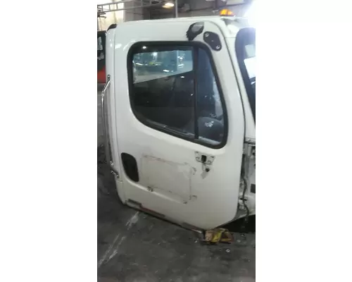 FREIGHTLINER M2 106 2002-2014 DOOR ASSEMBLY, FRONT