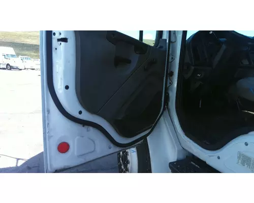 FREIGHTLINER M2 106 2002-2014 DOOR ASSEMBLY, FRONT