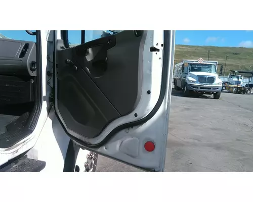 FREIGHTLINER M2 106 2002-2014 DOOR ASSEMBLY, FRONT