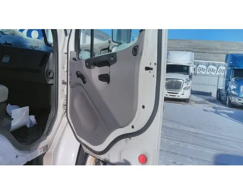 FREIGHTLINER M2 106 2002-2014 DOOR ASSEMBLY, FRONT