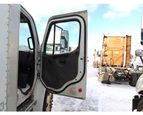 FREIGHTLINER M2 106 2002-2014 DOOR ASSEMBLY, FRONT