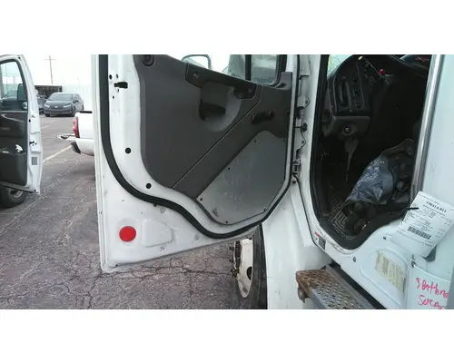 FREIGHTLINER M2 106 2002-2014 DOOR ASSEMBLY, FRONT