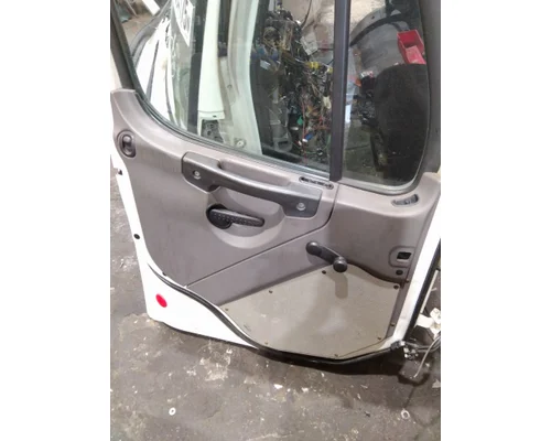 FREIGHTLINER M2 106 2002-2014 DOOR ASSEMBLY, FRONT