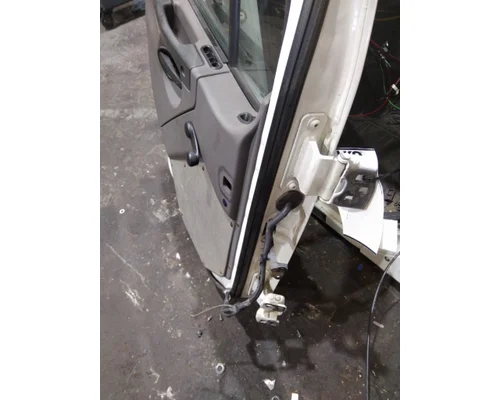 FREIGHTLINER M2 106 2002-2014 DOOR ASSEMBLY, FRONT