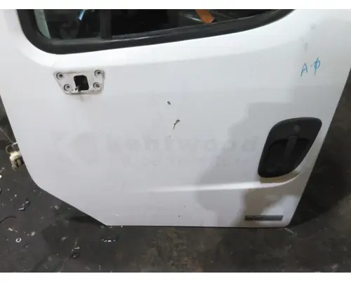 FREIGHTLINER M2 106 2002-2014 DOOR ASSEMBLY, FRONT