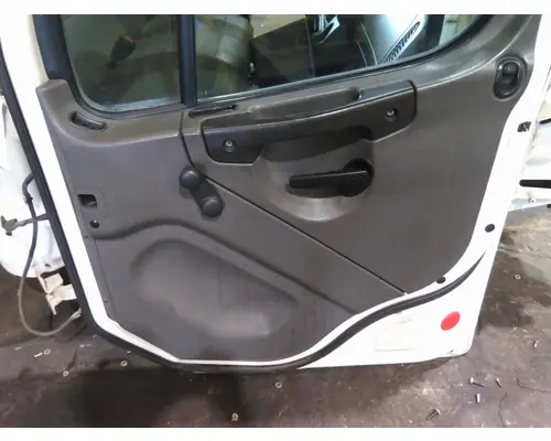 FREIGHTLINER M2 106 2002-2014 DOOR ASSEMBLY, FRONT