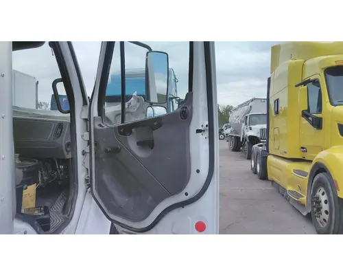 FREIGHTLINER M2 106 2002-2014 DOOR ASSEMBLY, FRONT