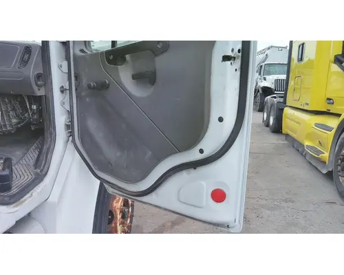 FREIGHTLINER M2 106 2002-2014 DOOR ASSEMBLY, FRONT
