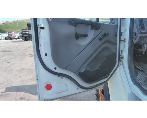 FREIGHTLINER M2 106 2002-2014 DOOR ASSEMBLY, FRONT