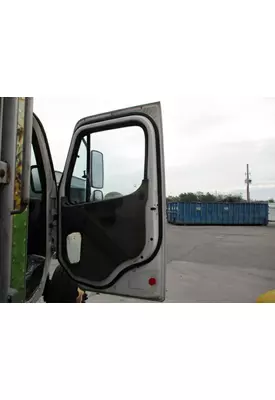 FREIGHTLINER M2 106 2014-2023 DOOR ASSEMBLY, FRONT