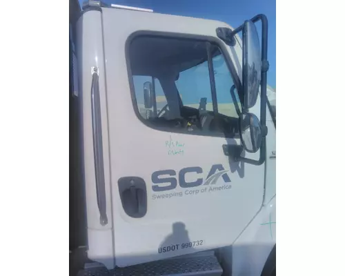 FREIGHTLINER M2 106 2014-2023 DOOR ASSEMBLY, FRONT