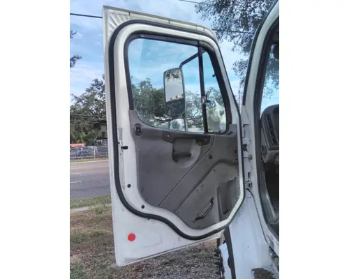 FREIGHTLINER M2 106 2014-2023 DOOR ASSEMBLY, FRONT
