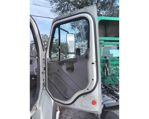 FREIGHTLINER M2 106 2014-2023 DOOR ASSEMBLY, FRONT