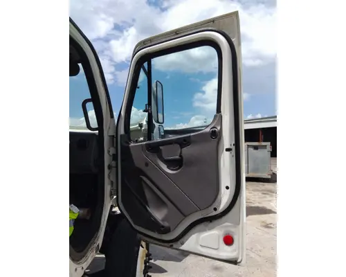 FREIGHTLINER M2 106 2014-2023 DOOR ASSEMBLY, FRONT
