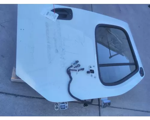 FREIGHTLINER M2 106 2014-2023 DOOR ASSEMBLY, FRONT