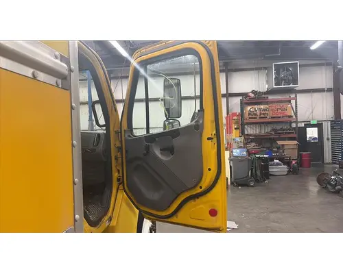FREIGHTLINER M2 106 2014-2023 DOOR ASSEMBLY, FRONT