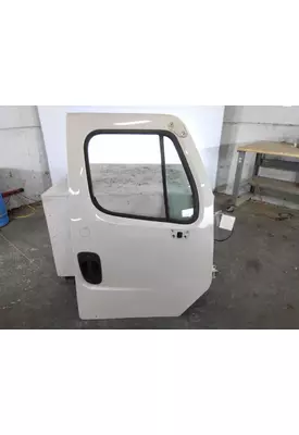 FREIGHTLINER M2 106 2014-2023 DOOR ASSEMBLY, FRONT